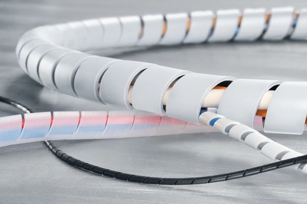 Witte spiraalslang van HellermannTyton