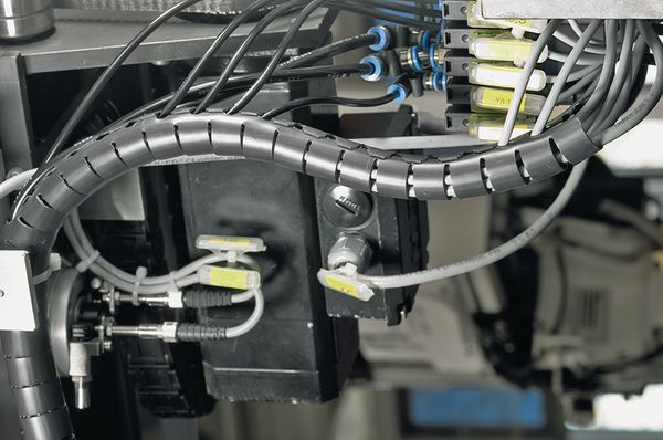 Hittebestendige spiraalslang met EN 45545-2 goedkeuring