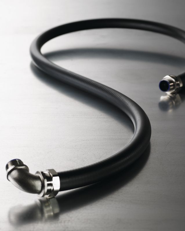Metalen kabelbeschermslang met kunststofmantel, vloeistofdicht LTS gegalvaniseerde stalen beschermslang, gladde PVC-mantel, vloeistofdicht