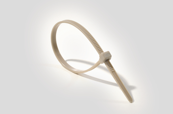 Deze kabelbinder voor hoge temperaturen is bestand tegen temperaturen tot +240° C.