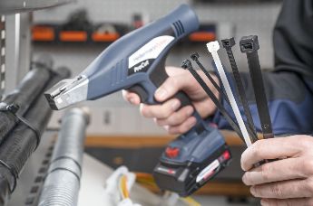 Accu-aangedreven en handzaam: kabelbindingspistool ProCut voor gebruik in kleine ruimtes
