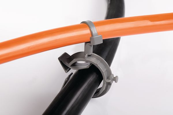 Kabelhouder voor buizen zorgen voor een perfecte flexibiliteit in de kabelgeleiding.