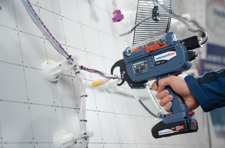 Autotool CPK hybrid voor de automotive sector